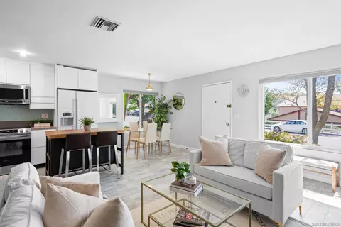 13836 Via Rimini, San Diego, CA 92129