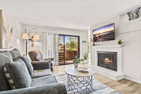 Living - 2157 Arnold Way #113, Alpine, CA 91901 photo 3 of 4