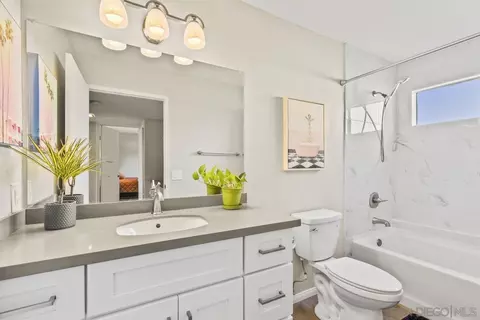 Bath - 2157 Arnold Way #113, Alpine, CA 91901 photo 1 of 1