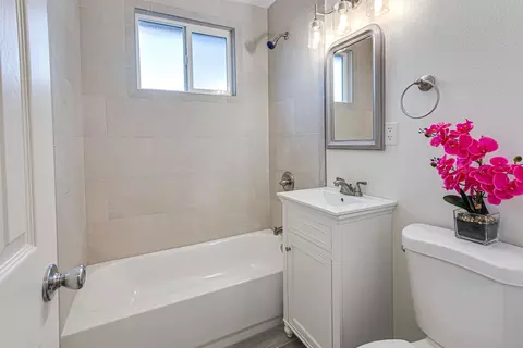 Bath - 1699 Pepper Dr, El Cajon, CA 92021 photo 1 of 3