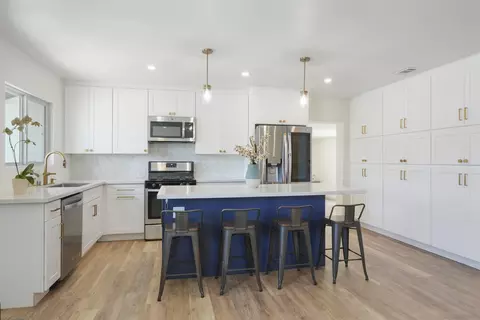 10039 Woodpark Dr, Santee, CA 92071