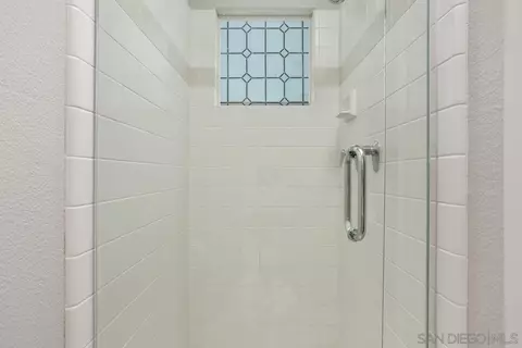 Bath - 1875 Corte Torero, Oceanside, CA 92056 photo 5 of 5