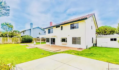 Exterior - 1362 Eldean Ln, Oceanside, CA 92054 photo 5 of 5