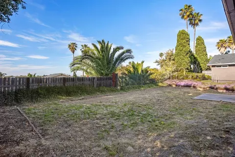 Exterior - 3920 Bedford Ave, Oceanside, CA 92056 photo 6 of 9