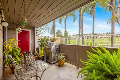 Exterior - 1067 Shadowridge Dr #37, Vista, CA 92081 photo 3 of 9