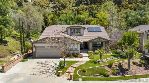 366 Oak Valley Ln, Escondido, CA 92027