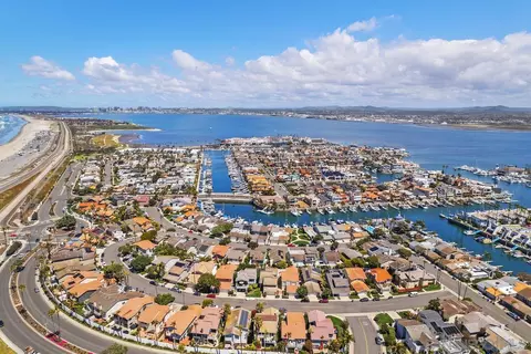 View/Area - 11 Bahama Bnd, Coronado, CA 92118 photo 8 of 9