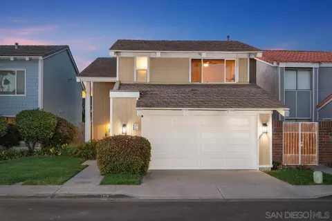 Exterior - 11 Bahama Bnd, Coronado, CA 92118 photo 10 of 19