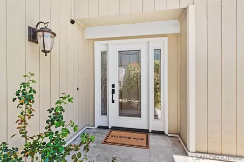 Entry Way - 11 Bahama Bnd, Coronado, CA 92118 photo 1 of 7