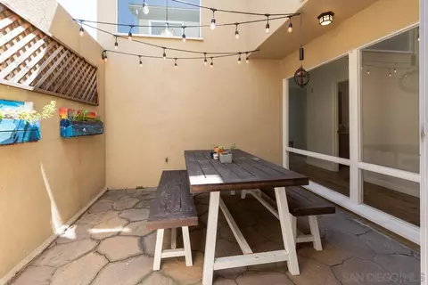 Exterior - 11 Bahama Bnd, Coronado, CA 92118 photo 2 of 19