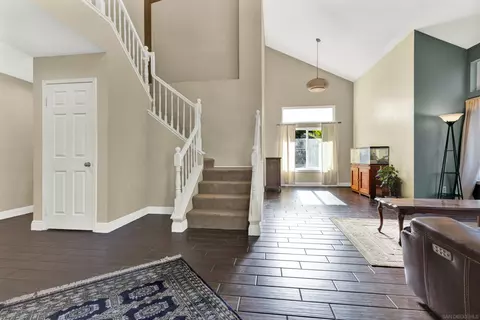 Entry Way - 43173 Corte Tolosa, Temecula, CA 92592 photo 1 of 3