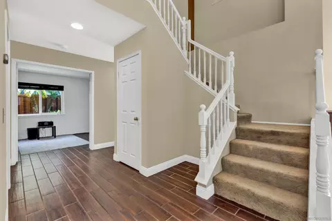 Entry Way - 43173 Corte Tolosa, Temecula, CA 92592 photo 3 of 3