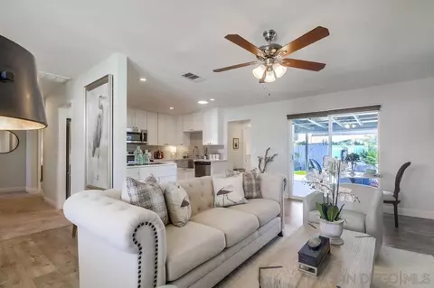 Living - 9470 W Heaney Cir, Santee, CA 92071 photo 2 of 4