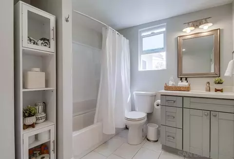 Bath - 9470 W Heaney Cir, Santee, CA 92071 photo 5 of 5