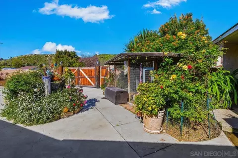 Exterior - 9208 Los Coches Rd, Lakeside, CA 92040 photo 14 of 31
