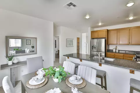 Dining - 9927 Leavesly Trl, Santee, CA 92071 photo 3 of 3