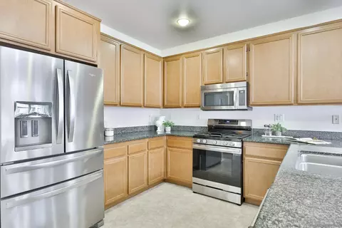 Kitchen - 9927 Leavesly Trl, Santee, CA 92071 photo 3 of 3