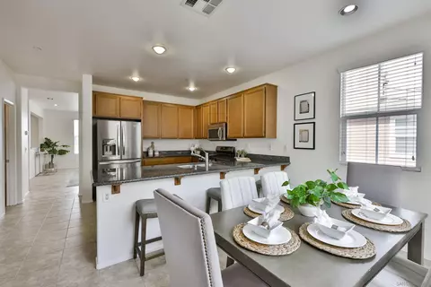Dining - 9927 Leavesly Trl, Santee, CA 92071 photo 1 of 3