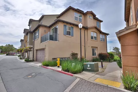 Exterior - 9927 Leavesly Trl, Santee, CA 92071 photo 6 of 10