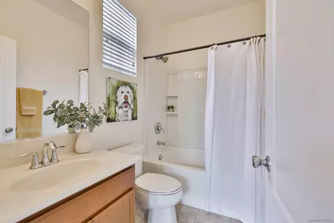 Bath - 9927 Leavesly Trl, Santee, CA 92071 photo 5 of 6