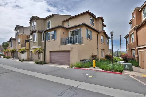 Exterior - 9927 Leavesly Trl, Santee, CA 92071 photo 4 of 10