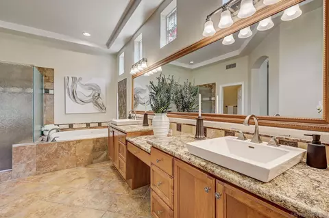 Bath - 11736 Treadwell Dr, Poway, CA 92064 photo 1 of 5