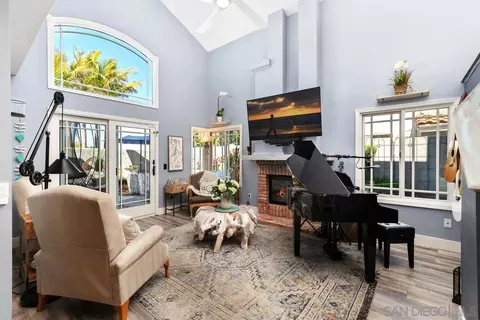 Living - 1760 Shadow Mountain Dr, Encinitas, CA 92024 photo 1 of 3
