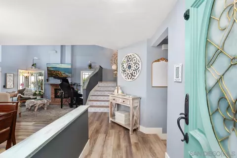 Entry Way - 1760 Shadow Mountain Dr, Encinitas, CA 92024 photo 2 of 2