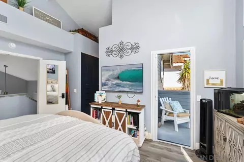 Bedroom - 1760 Shadow Mountain Dr, Encinitas, CA 92024 photo 3 of 4