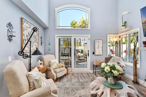 Living - 1760 Shadow Mountain Dr, Encinitas, CA 92024 photo 2 of 3
