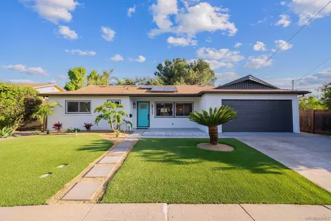 9711 Abbeywood Dr, Santee, CA 92071