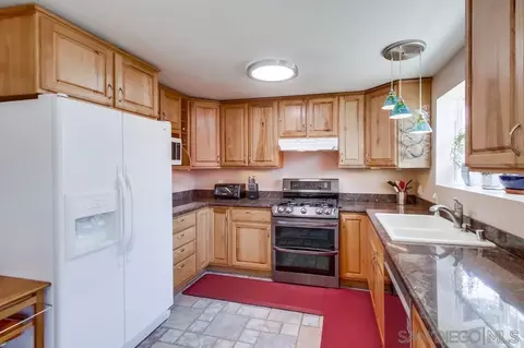Kitchen - 13409 Utopia Rd, Poway, CA 92064 photo 2 of 6