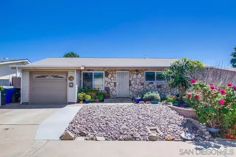 Exterior - 13409 Utopia Rd, Poway, CA 92064 photo 2 of 12