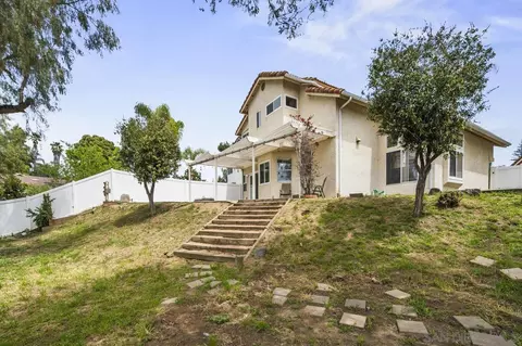 Exterior - 282 Royal Glen Dr, Fallbrook, CA 92028 photo 6 of 6