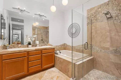 Bath - 2538 Navarra Dr #B, Carlsbad, CA 92009 photo 2 of 3