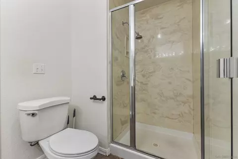 Bath - 22734 Tombill Rd, Ramona, CA 92065 photo 4 of 5