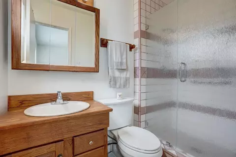 Bath - 4065 Altura Dr, Oceanside, CA 92056 photo 1 of 2
