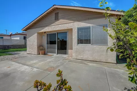 Exterior - 4065 Altura Dr, Oceanside, CA 92056 photo 12 of 15