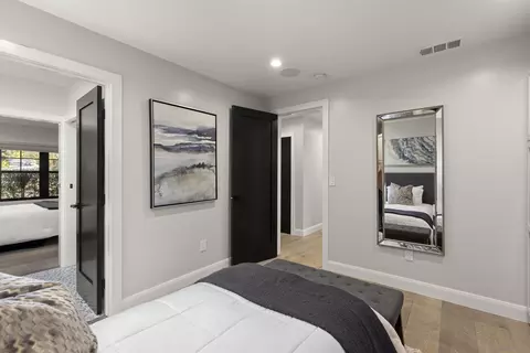 Bedroom - 5828 Cactus Way, La Jolla, CA 92037 photo 8 of 9