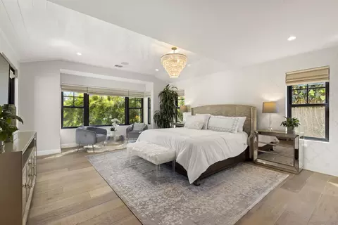 Bedroom - 5828 Cactus Way, La Jolla, CA 92037 photo 1 of 9