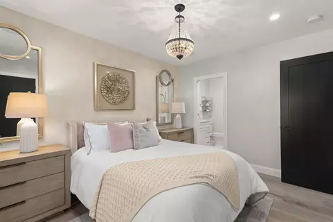 Bedroom - 5828 Cactus Way, La Jolla, CA 92037 photo 5 of 9