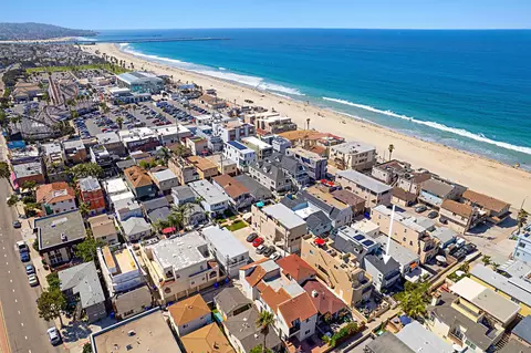 725 Jamaica Ct, San Diego, CA 92109