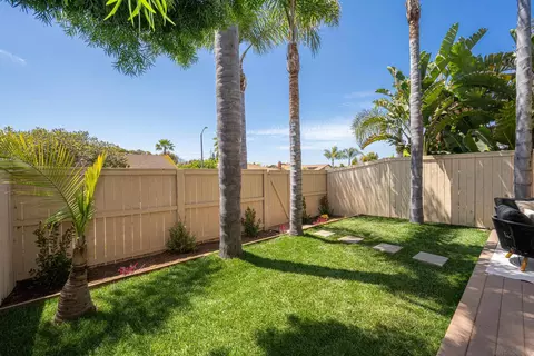 Exterior - 282 Cottage Grove Ln, Encinitas, CA 92024 photo 4 of 6
