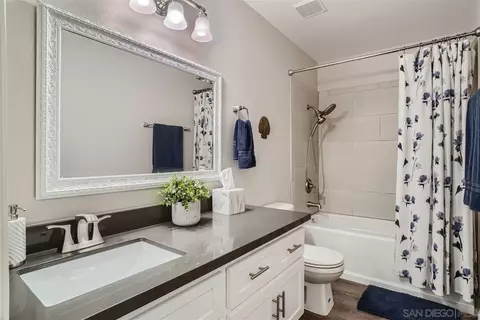 Bath - 1471 Swift Ln #72, El Cajon, CA 92020 photo 3 of 3