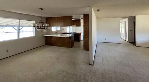 Living - 1226 Hanson Ln, Ramona, CA 92065 photo 3 of 5