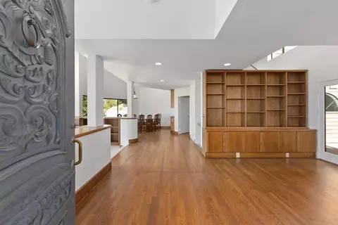 Entry Way - 1888 Puente Dr, La Jolla, CA 92037 photo 2 of 2