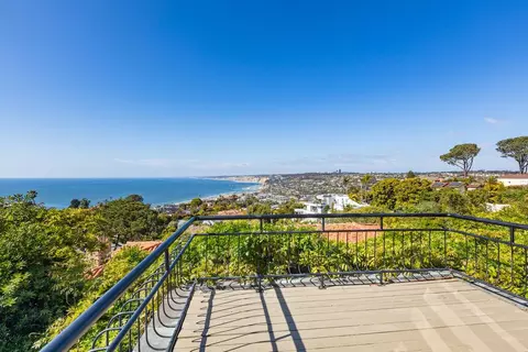 Exterior - 1888 Puente Dr, La Jolla, CA 92037 photo 1 of 8