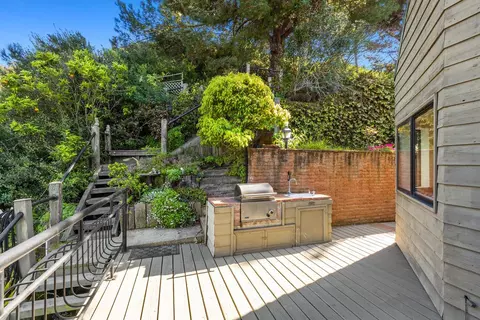 Exterior - 1888 Puente Dr, La Jolla, CA 92037 photo 3 of 8
