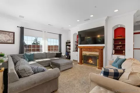 Living - 228 Dewitt Ct, El Cajon, CA 92020 photo 2 of 7