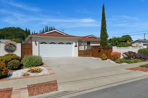 4594 Mt Henry Pl, San Diego, CA 92117